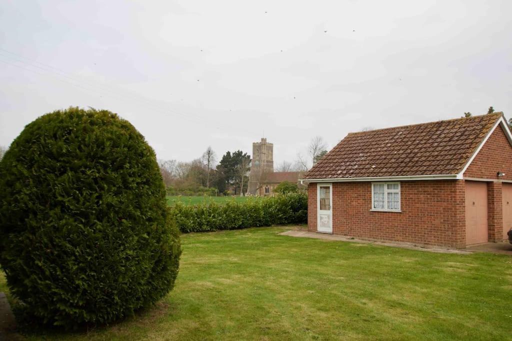 Spacious 5 Bed In The Countryside, Close To Frinton-On-Sea Kirby Cross Exterior foto